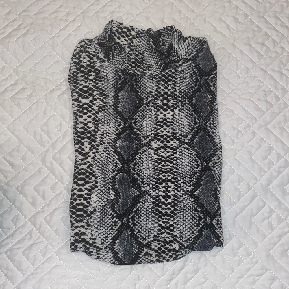 Printed long sleeve